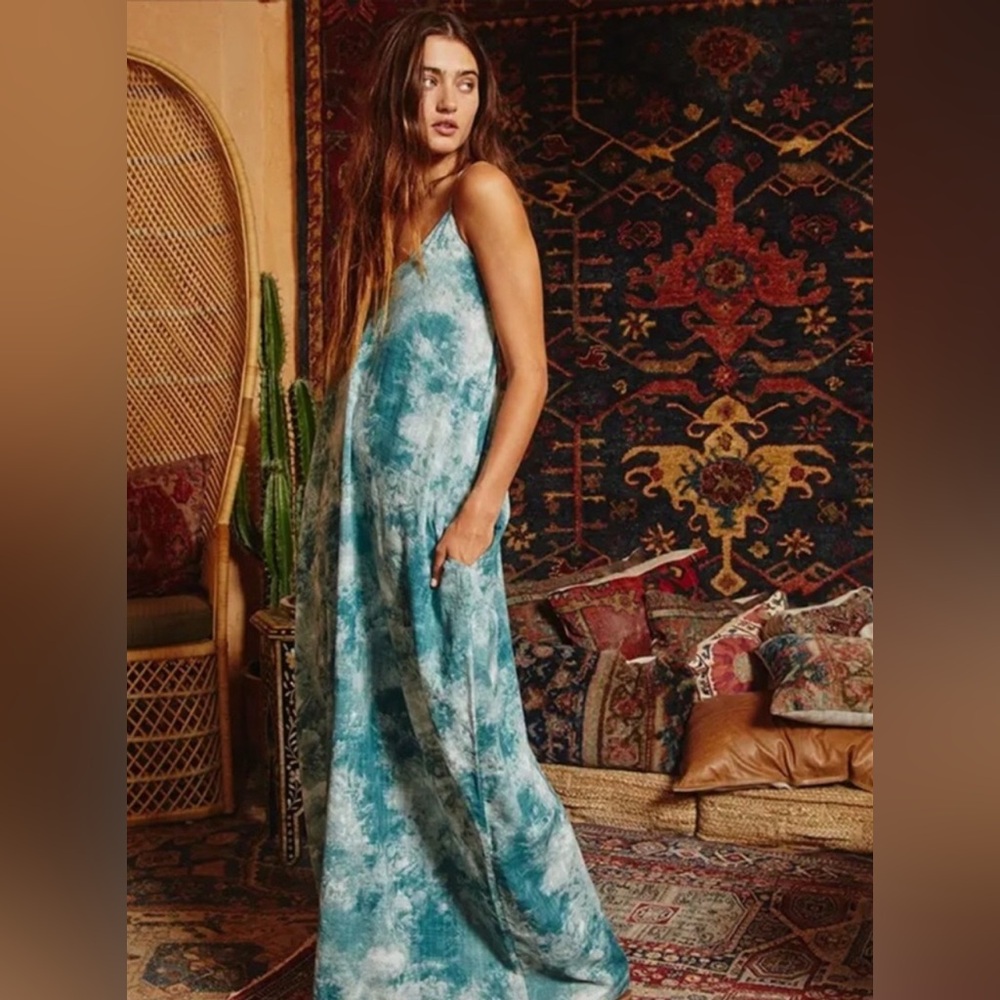 BUCKETLIST Blue Green Tie Dye Pocket Maxi Dress - Picture 5 of 5